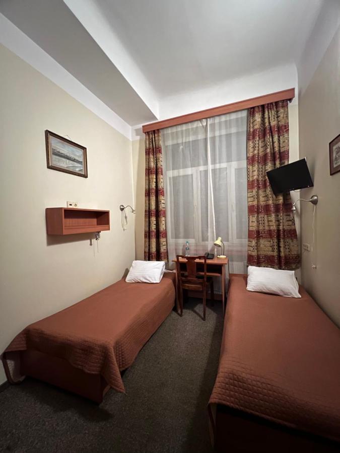 Hotel Alef Krasków Eksteriør bilde